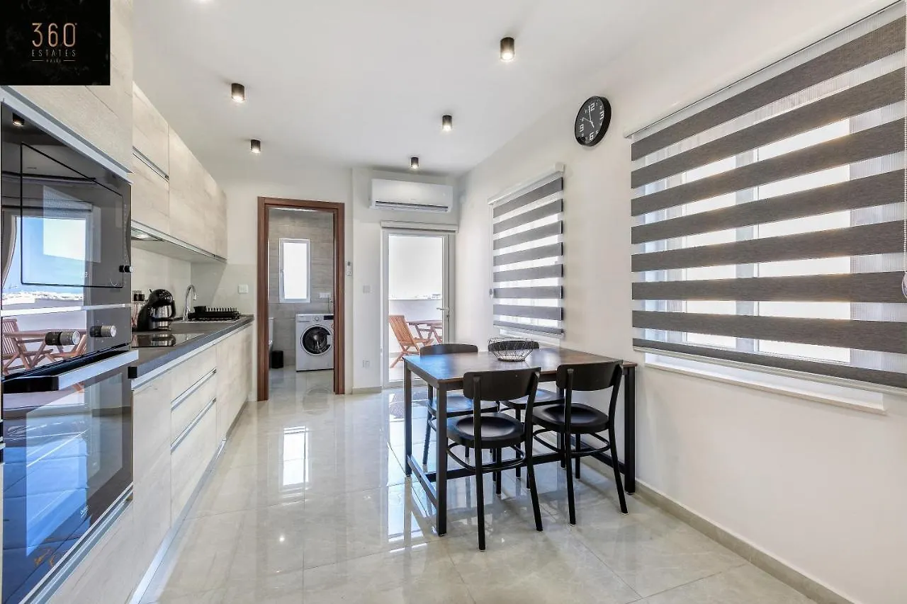 Stylish & Modern 1 Bedroom Duplex Apt In St Julians By 360 Estates St. Julian's 0*,  Malta